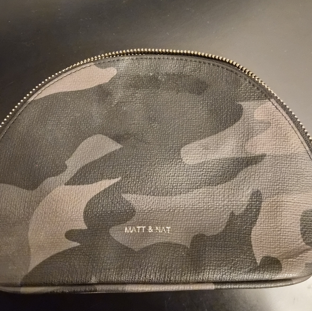 Matt & Nat Black Camouflage Makeup Bag